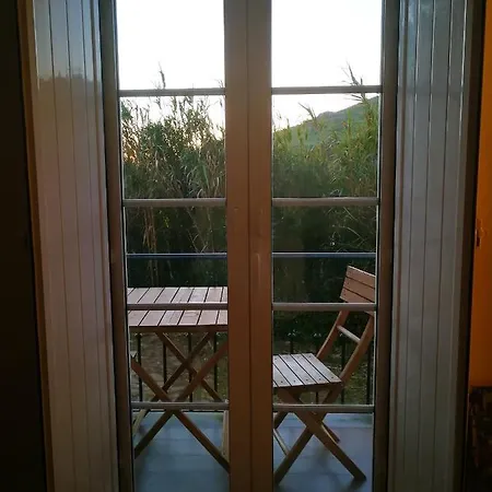 House With One Bedroom In With Wonderful Mountain View Enclosed Garden And Wifi 3 Km From The Beach * Cascais